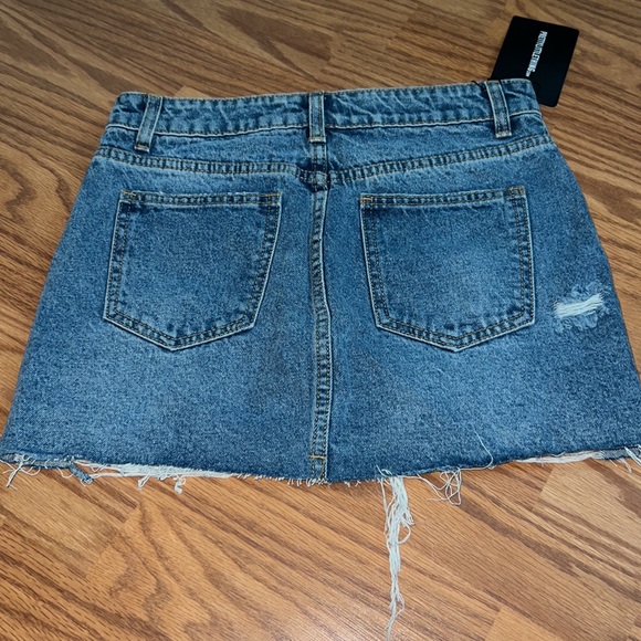 Ripped Jean skirt size 10 - Picture 2 of 3